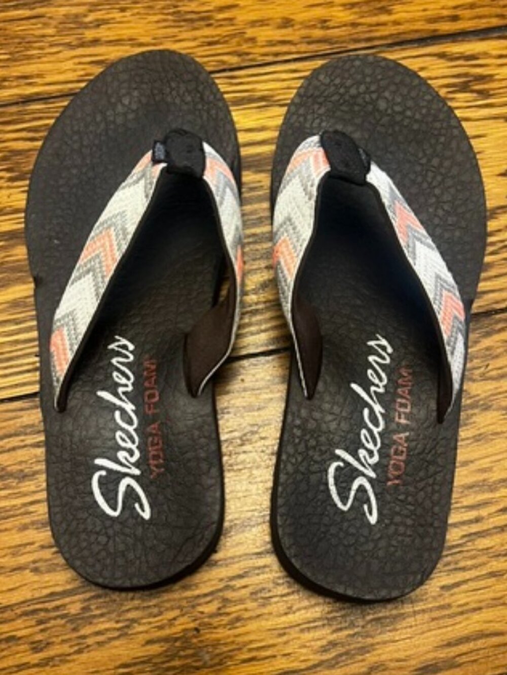 Women's Skechers Foam Flip Flop Sandals, Multi Color, Size 7, Excellent Con!